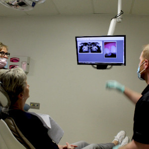 Emergency Dentist near Eldora